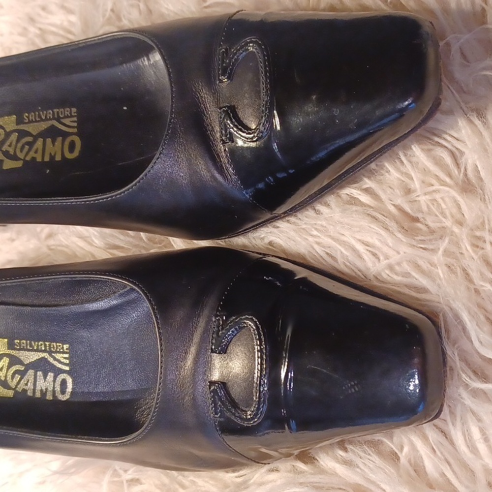 Ferragamo heels - Picture 13 of 15